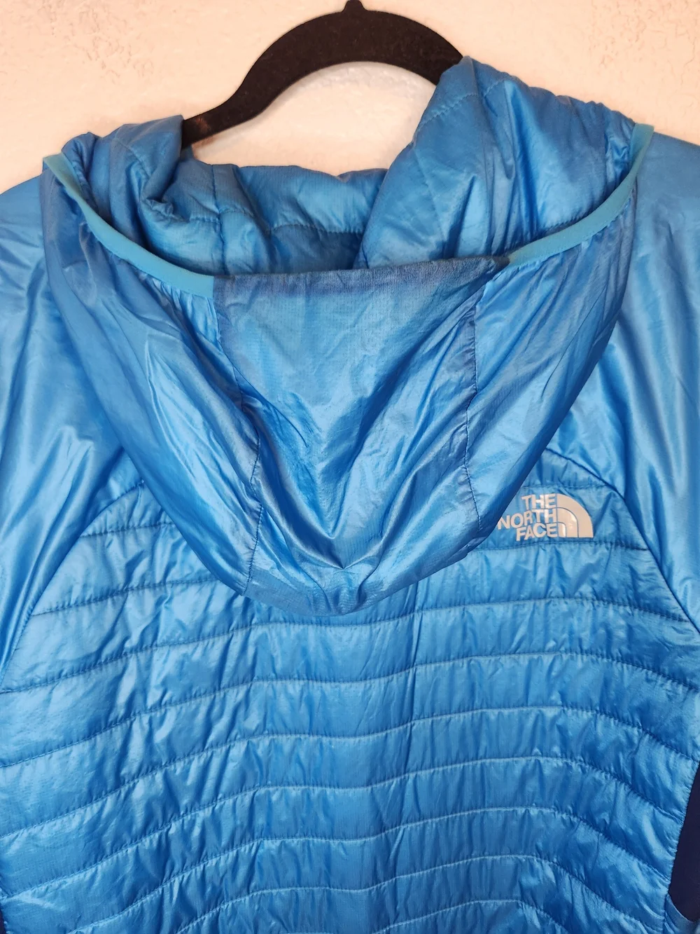 The North Face Men's Summit Series Jacket Size M Electric blue